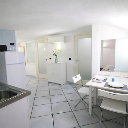 San Mattia Home-quartierispagnoli Apartamento